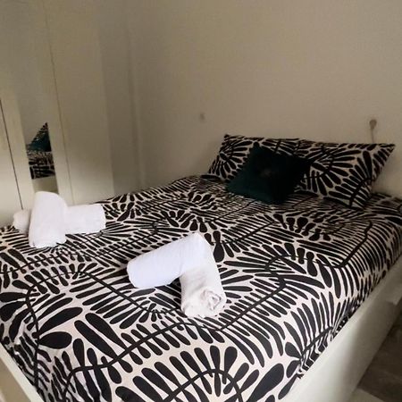 Lovely Rooms En Piso Compartido Sevilla Buitenkant foto